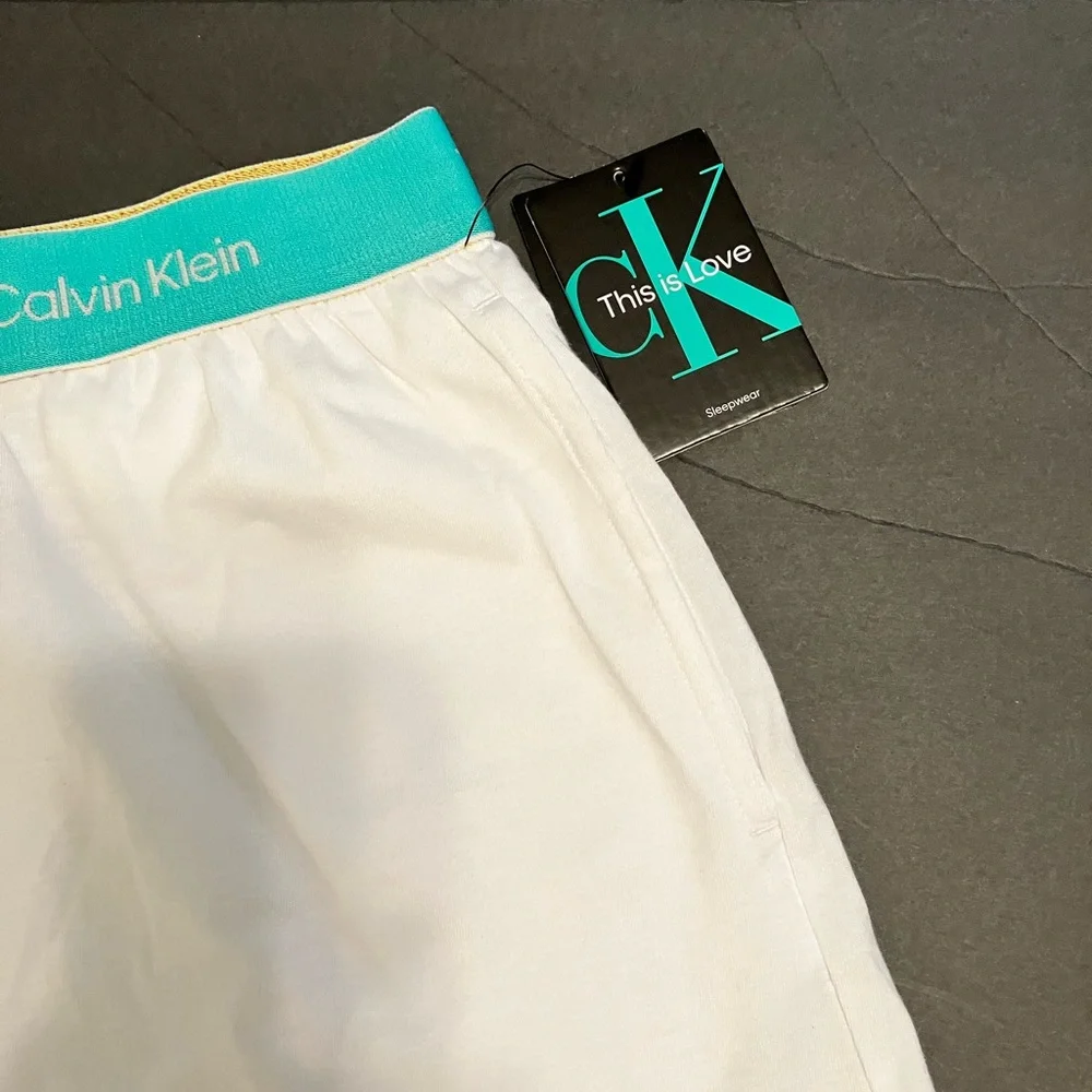 NWT Men’s Calvin Klein Lounge Shorts Size L Pride-themed rainbow band